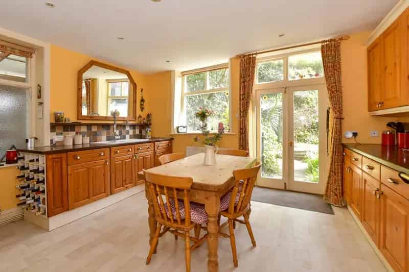 7 Bedroom Victorian Villa with Sea Views Bonchurch Isle of Wight