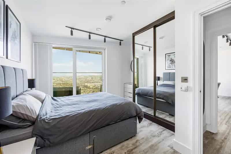1 Bedroom Flat House to Rent in One West Point