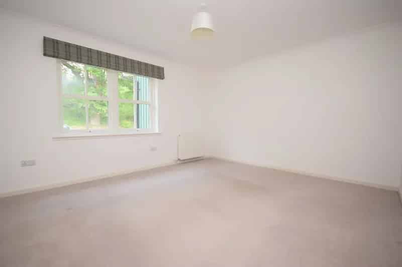 2-Bedroom Main-Door Apartment in Pitlochry - Pets Considered