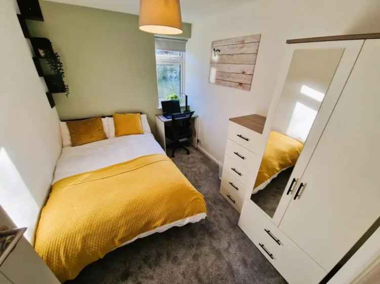 1 Bedroom Flat To Rent Available 12082025