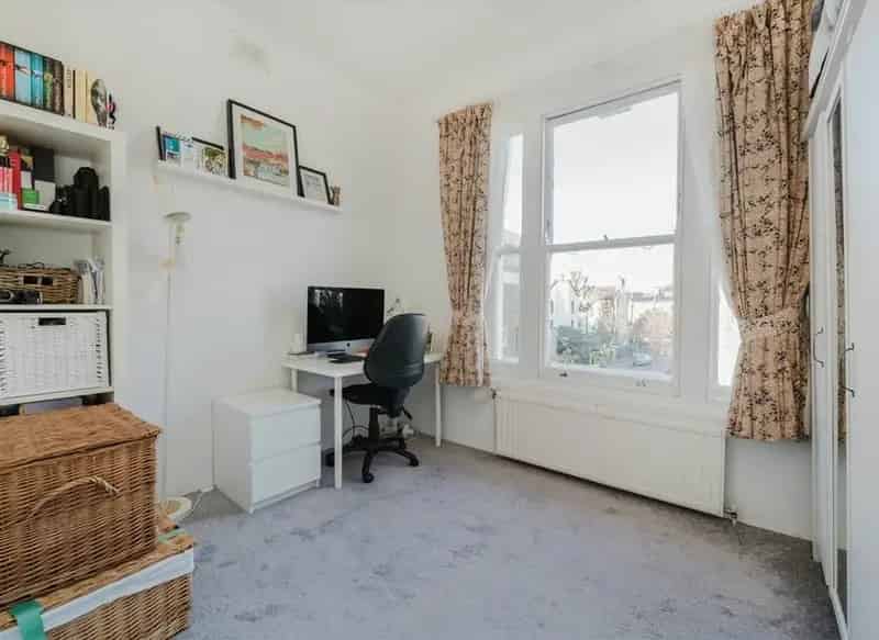 2 Bed Victorian Apartment Near Finsbury Park Station