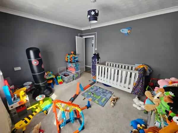 2 Bed Ground Floor Flat Stowmarket Large Garden