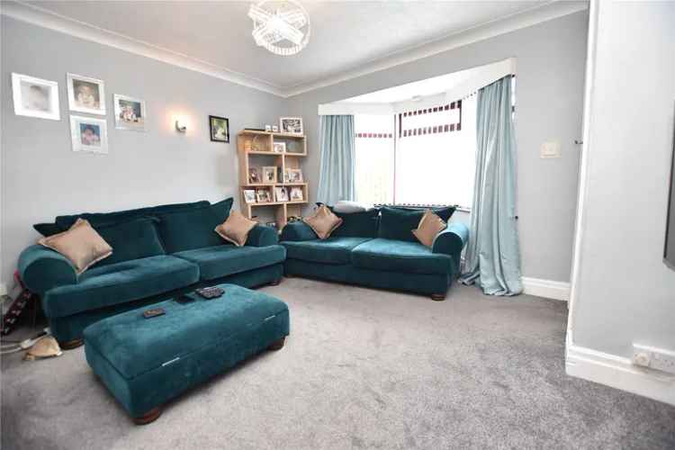 House For Sale in Leeds, England