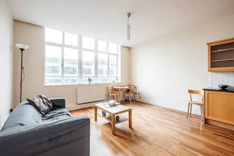 1 Bedroom Apartment near Old Street Underground