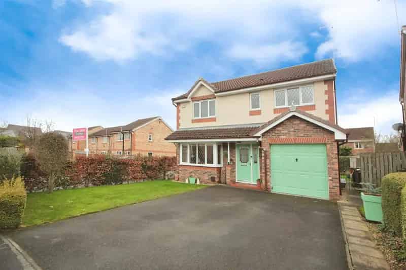 4 Bedroom Detached House for Rent