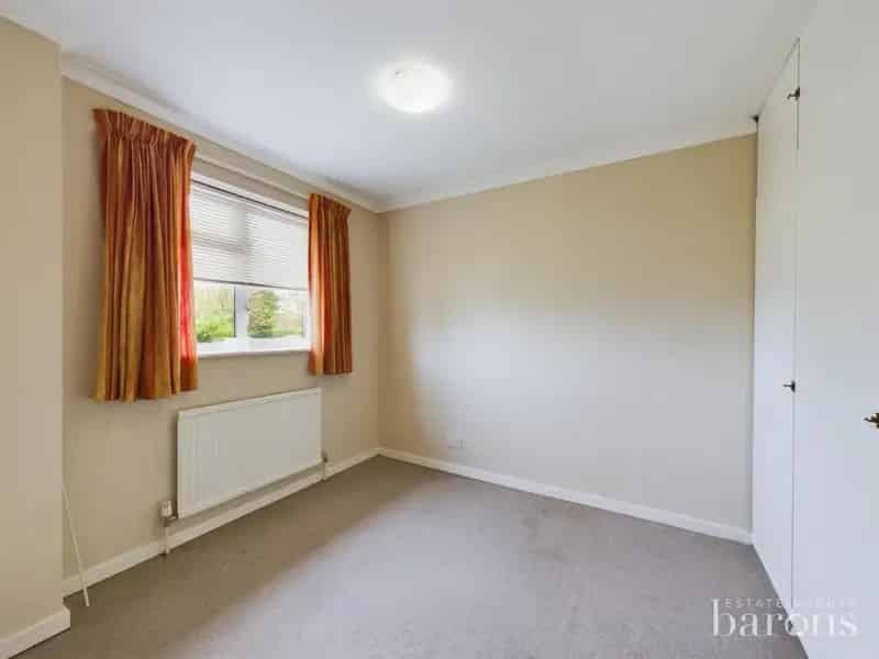 3 Bed Semi-Detached House for Sale
