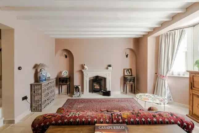 3-Bed Semi-Detached House in Putney - Exceptional Renovation