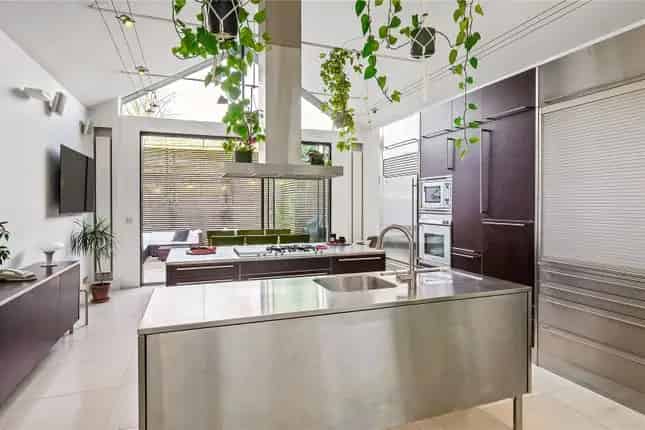 Elegant Grade II Listed Georgian House for Sale in Islington