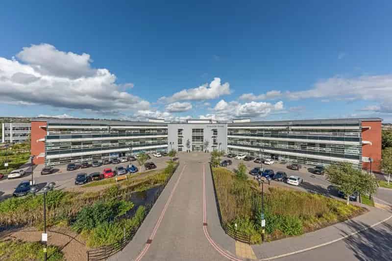 46247 sq ft Modern Office Building to Let Riverside Location