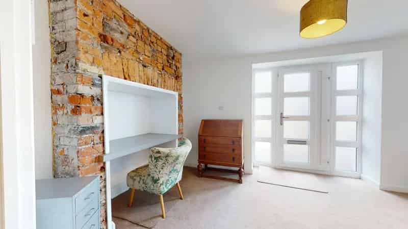 3 Bedroom Semi-Detached House to Rent Whitchurch