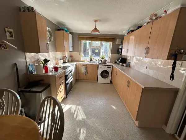 3 Bedroom House Near Crown Lakes Farcet