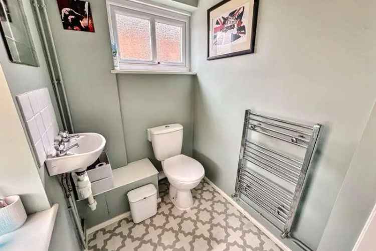 3 Bed Semi-Detached House For Sale Near Wimborne Town Centre