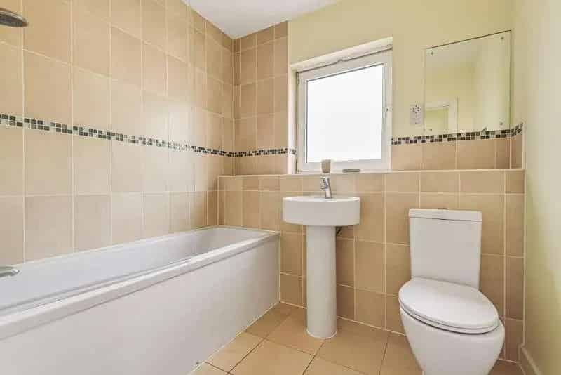 2 Bed Flat for Sale - Ground Floor Apartment