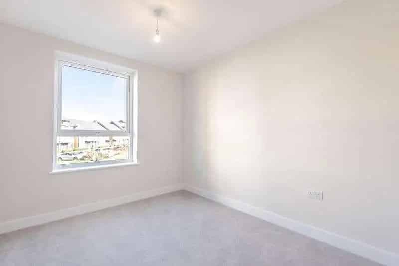 2 Bed Flat for Sale Kennet Island