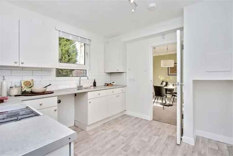 2 Bed Semi-Detached House with Modern Open Plan Living and Private Gardens