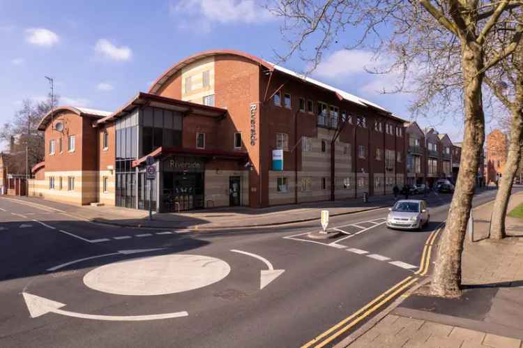 3 Story Office Building Leicester City Centre Near DMU - Parking - Conversion Potential