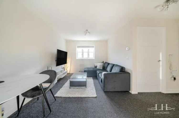 2 Bedroom Apartment for Sale in Brentwood