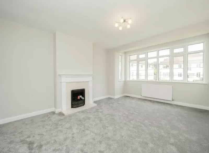 Stunning Refurbished Flat Lower Sunbury Near River Thames