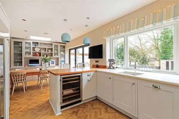 Stunning Refurbished Victorian Home with Garden Room