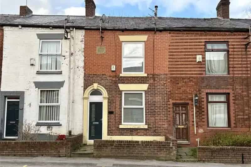 2 Bedroom Terraced House For Sale - Fully Renovated