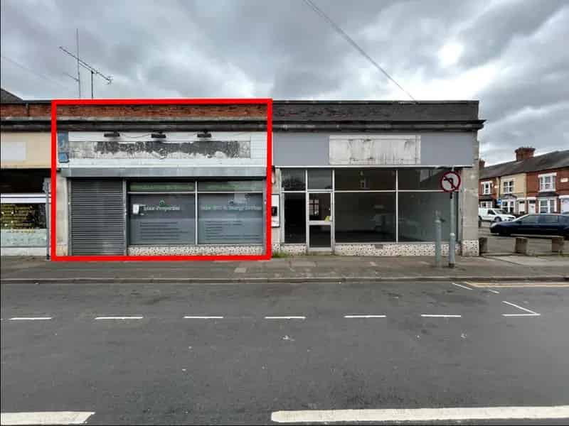Ground Floor Retail Premises with Flexible Sales Accommodation and On-Street Parking