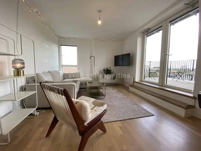 2 Bedroom Apartment House to Rent