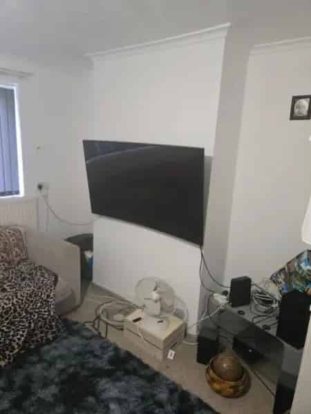 Ground Floor Flat Maisonette Near Tilgate Park