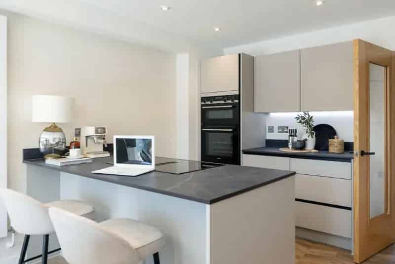 2 bedroom penthouse for sale