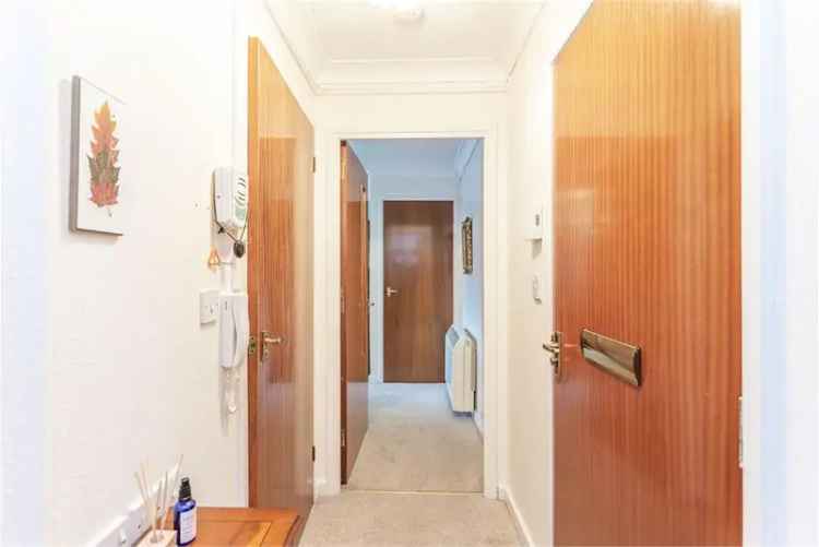 1 Bed Retirement Flat Marchmont Lift Access Residents Parking