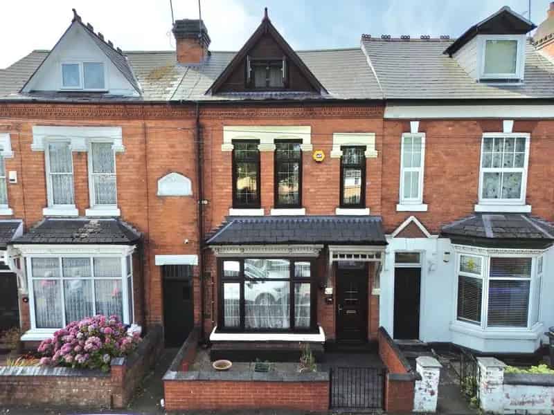 5 Bedroom Terraced House for Sale