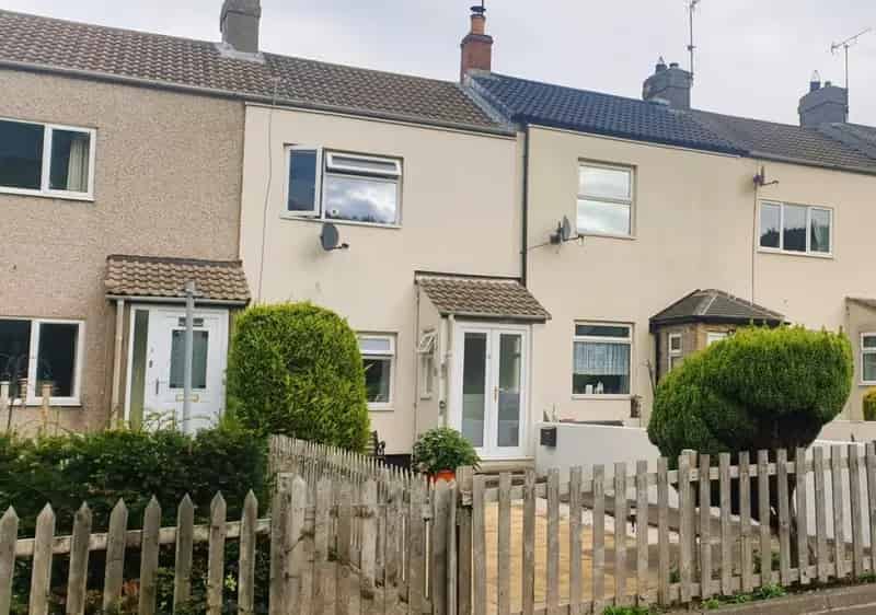 2 bedroom House
 To Rent