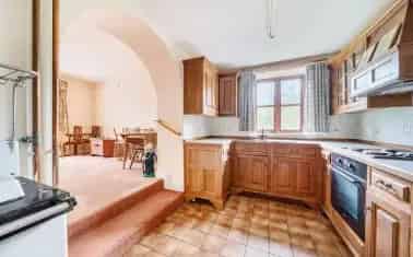 Spacious Farmhouse with Outbuildings near Milverton