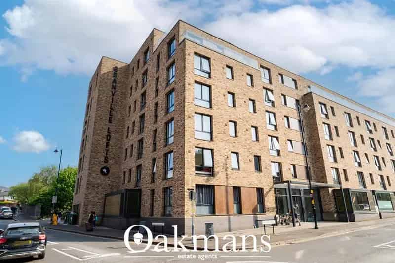 2 Bedroom Apartment Birmingham City Center