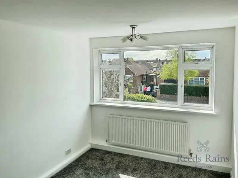 2 Bedroom Flat to Rent Thorpe Willoughby North Yorkshire