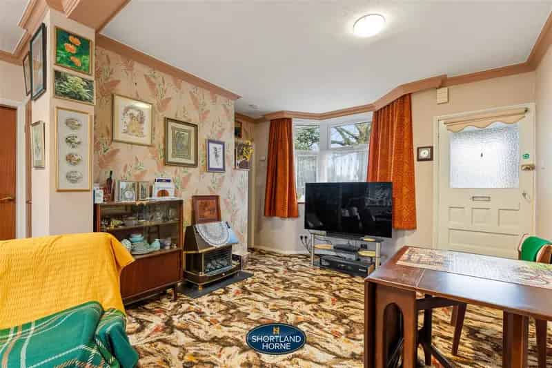 2 Bedroom Detached Bungalow House to Rent Binley Woods