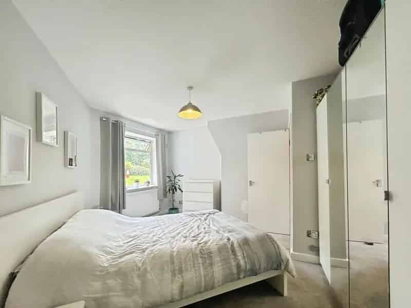 2 Bedroom Flat for Sale Salford M5 Near Media City