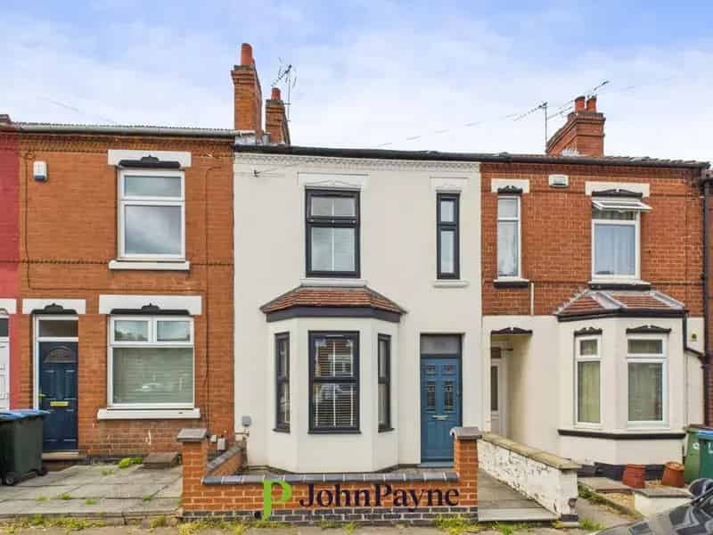 3 Bedroom Extended Terrace House for Sale