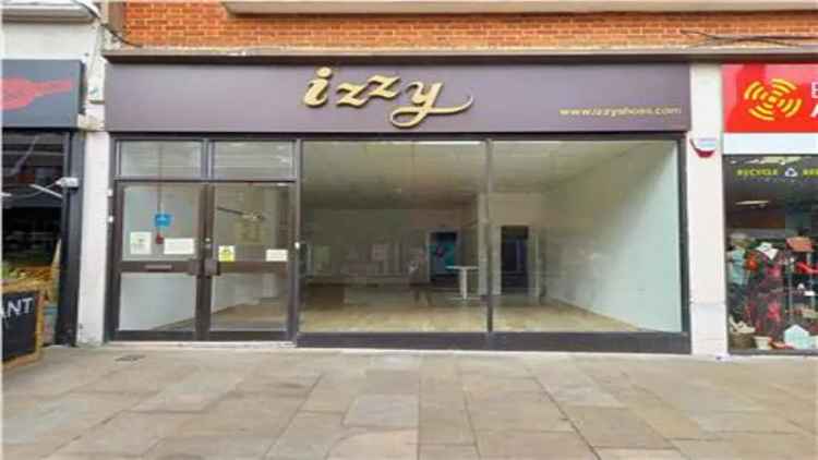 Retail Unit with Storage Garden Square Shopping Centre