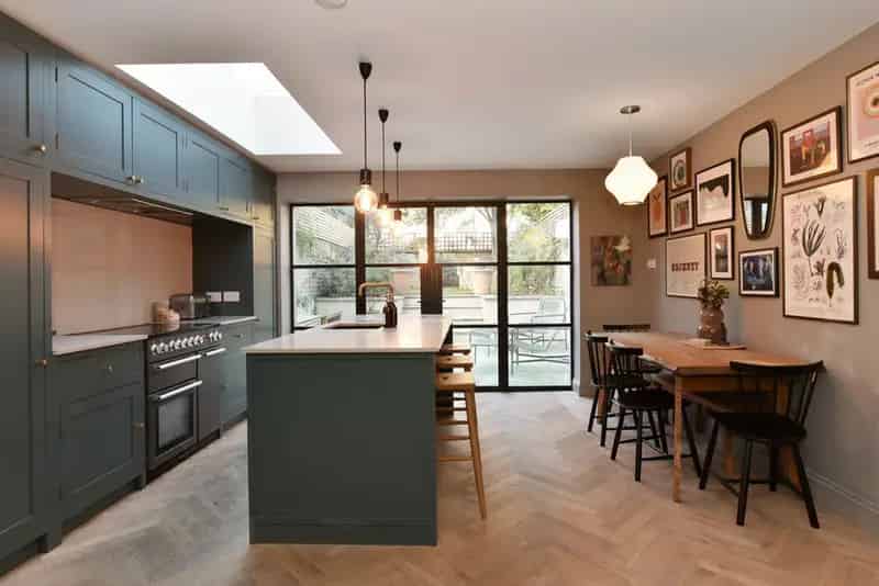 3 Bedroom Apartment House to Rent