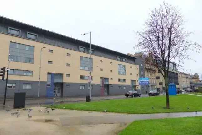 Furnished 2nd Floor Apartment Glasgow Barrowlands