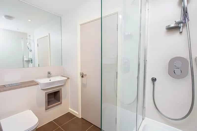 1 Bedroom Flat to Rent London E16 - Available August 18th