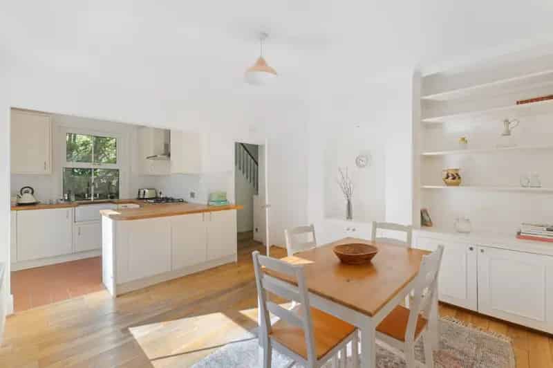 3 Bedroom Detached House for Sale - Marley Lane