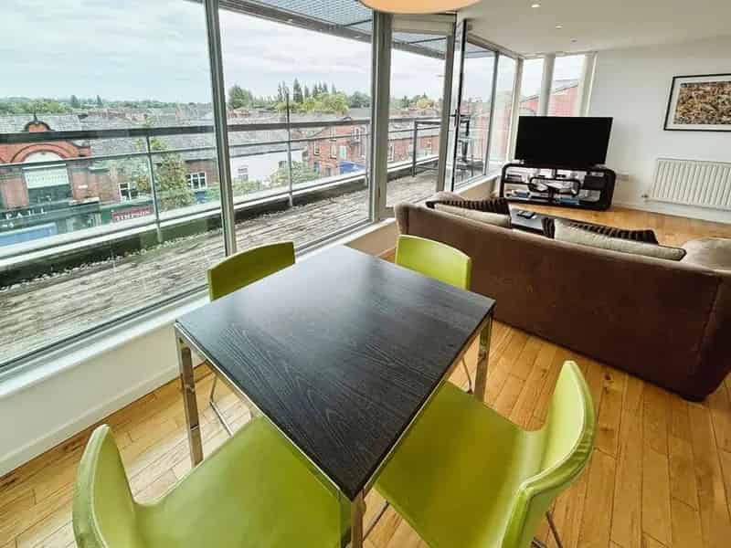 3 Bedroom Penthouse Apartment for Sale in Didsbury Manchester