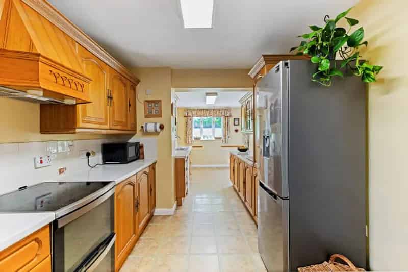 5 Bedroom House For Sale in Rural Setting Near Horsham