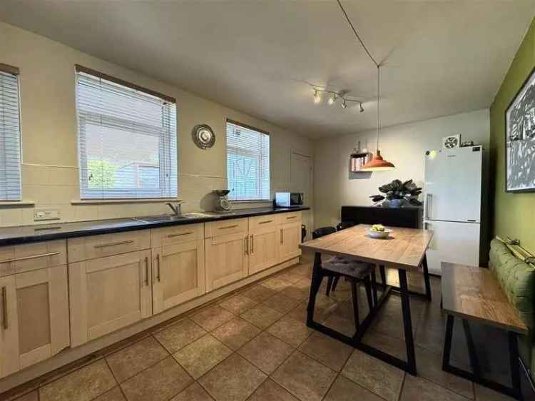 3 bed house for sale