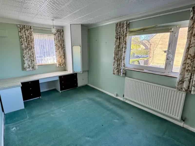 2 Bed Semi-Detached House For Sale