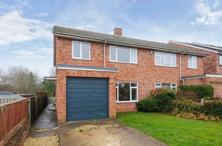 3 bedroom semi-detached house for sale