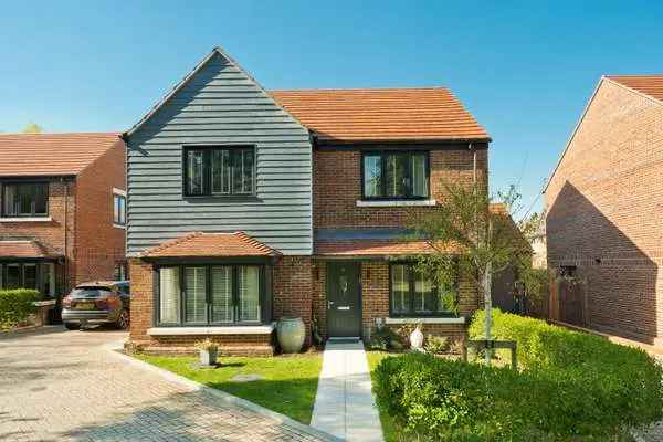Four Bedroom Detached Home in Cala Development