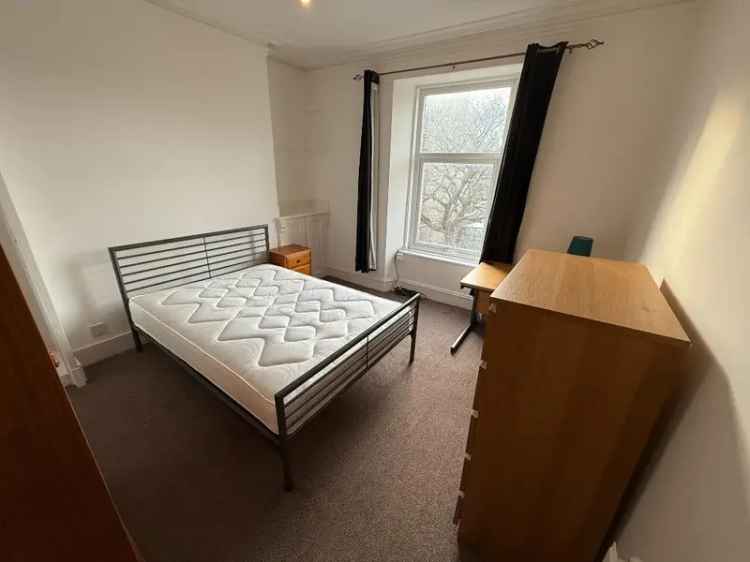 2 Bedroom Flat to Rent in North East Scotland