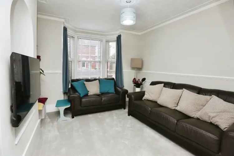Modernized Period Property in Eastleigh Three Bedrooms